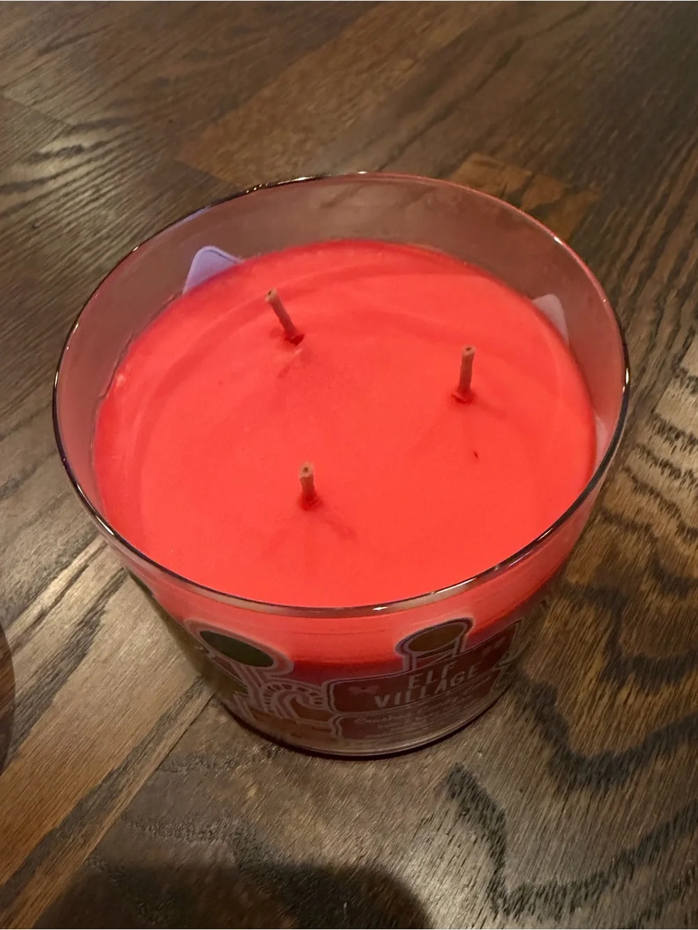 Elf Village Crushed Candy Cane Candle - Bath & body Works